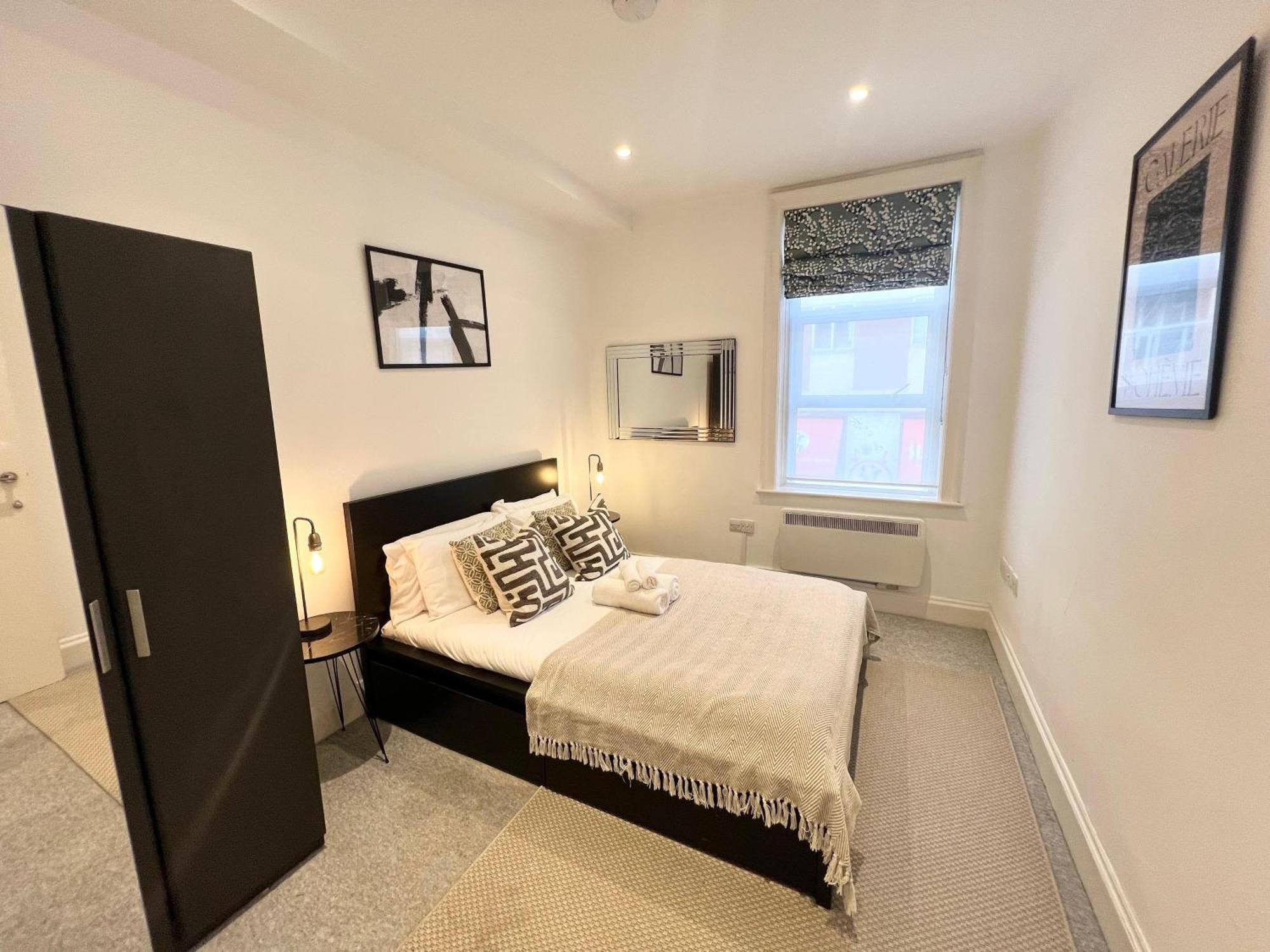 Stylish Flat Steps From Oxford Street! Apartament